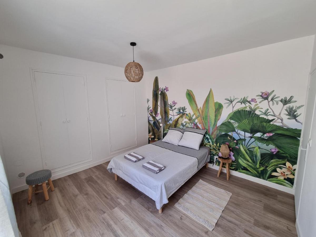 Etienne Dollet Apartment *